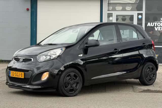 Kia Picanto (2011) thumbnail 3