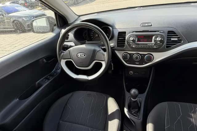 Kia Picanto (2011) thumbnail 5