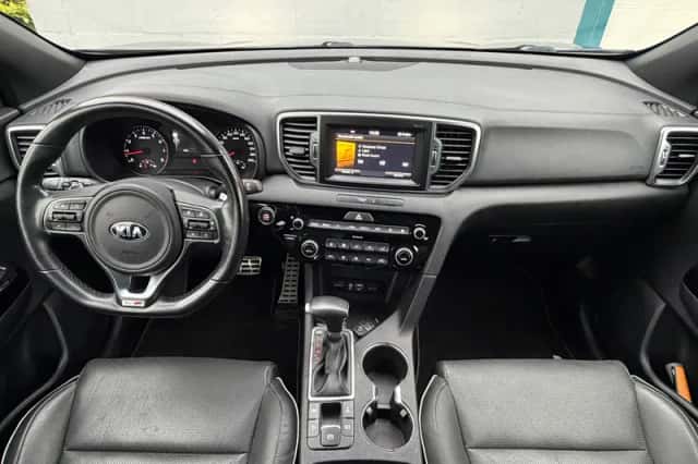 Kia Sportage (2016) thumbnail 5