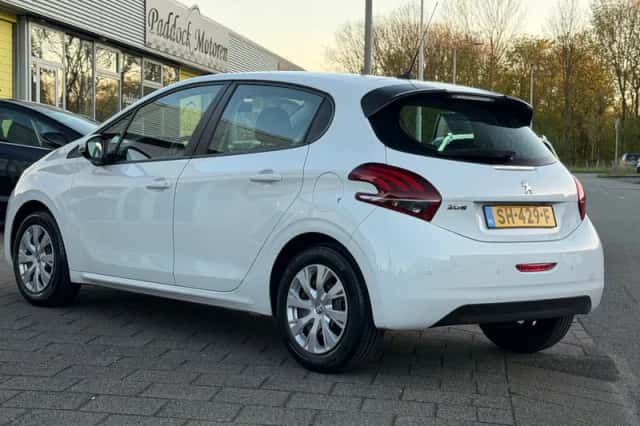 Peugeot 208 (2018) thumbnail 3