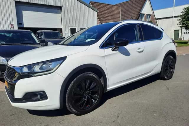 Citroën DS4 (2016) thumbnail 3