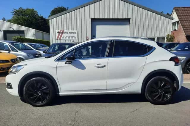 Citroën DS4 (2016) thumbnail 4