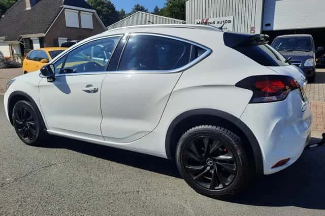 Citroën DS4 (2016) thumbnail 5