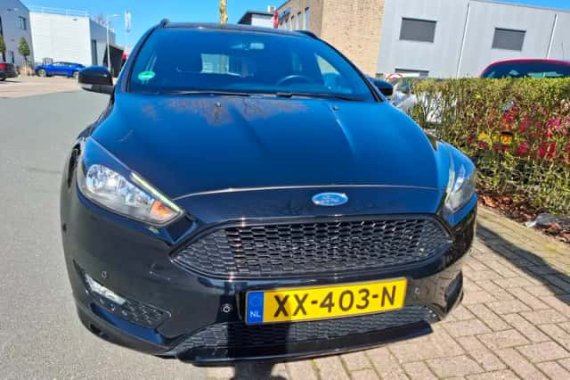 Ford Focus (2018) thumbnail 6