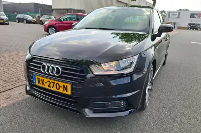 Audi A1 (2017) thumbnail 3