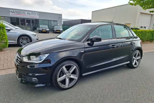 Audi A1 (2017) thumbnail 4