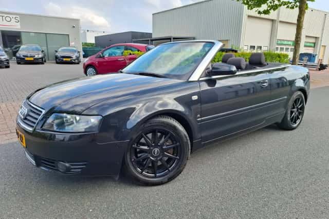 Audi A4 (2003) thumbnail 1