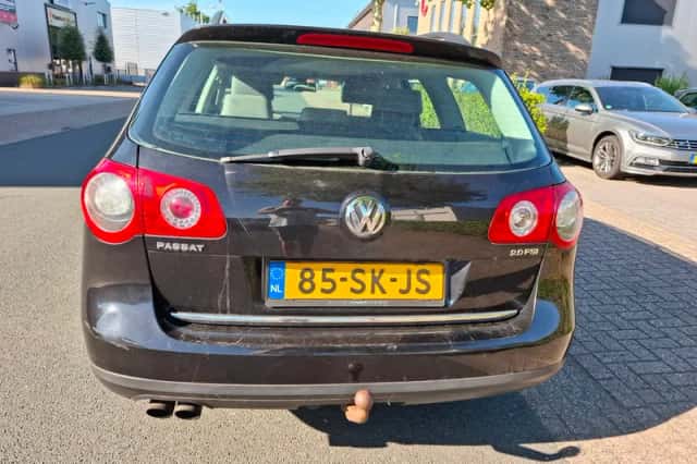 Volkswagen Passat (2006) thumbnail 5