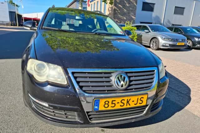 Volkswagen Passat (2006) thumbnail 6