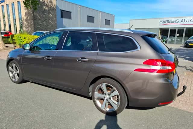 Peugeot 308 (2014) thumbnail 5