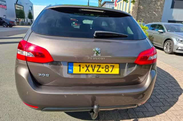 Peugeot 308 (2014) thumbnail 6