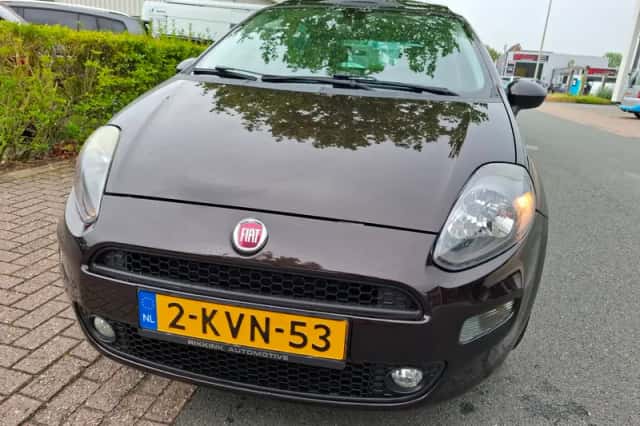 Fiat Punto Evo (2013) thumbnail 2