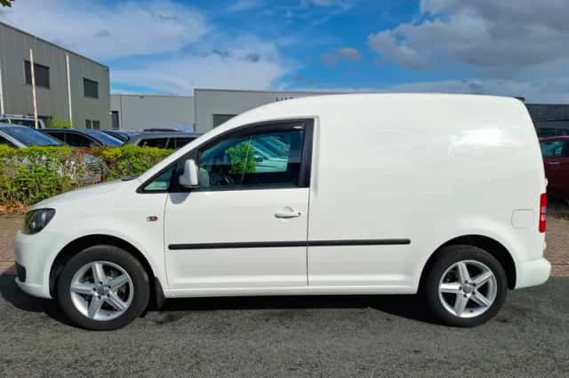 Volkswagen Caddy (2013) thumbnail 4