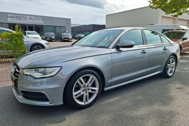 Audi A6 (2012) thumbnail 3