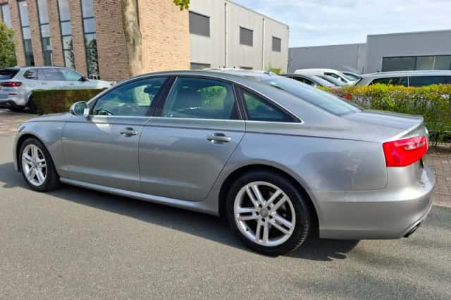 Audi A6 (2012) thumbnail 5