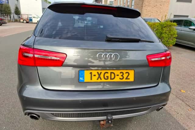 Audi A6 (2014) thumbnail 6