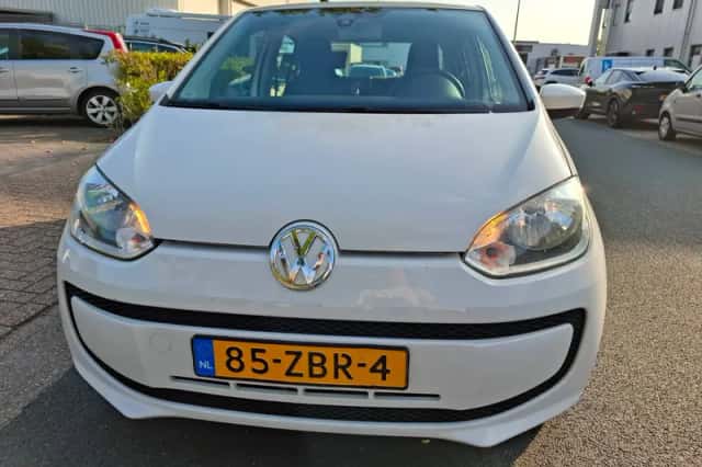 Volkswagen Up! (2012) thumbnail 2