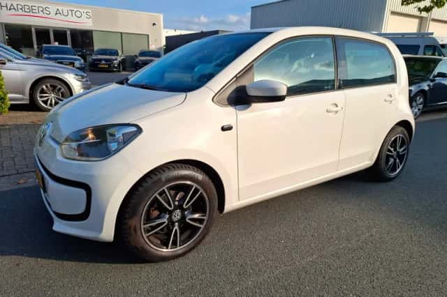 Volkswagen Up! (2012) thumbnail 3