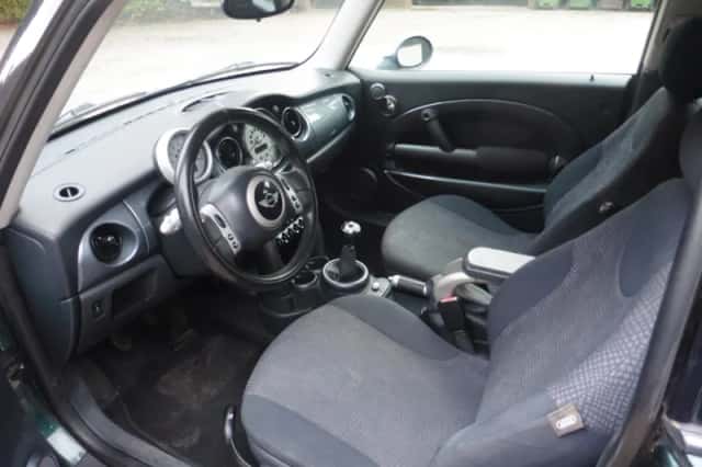 MINI Cooper (2004) thumbnail 5
