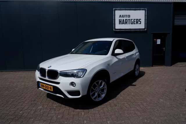BMW X3 (2015) thumbnail 1
