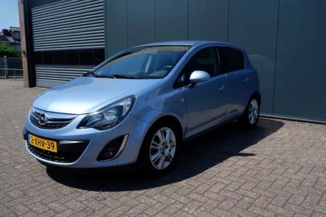 Opel Corsa (2014) thumbnail 6
