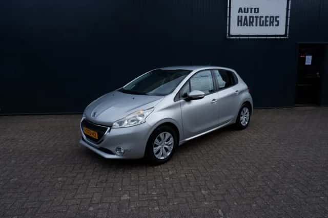 Peugeot 208 (2014) thumbnail 1