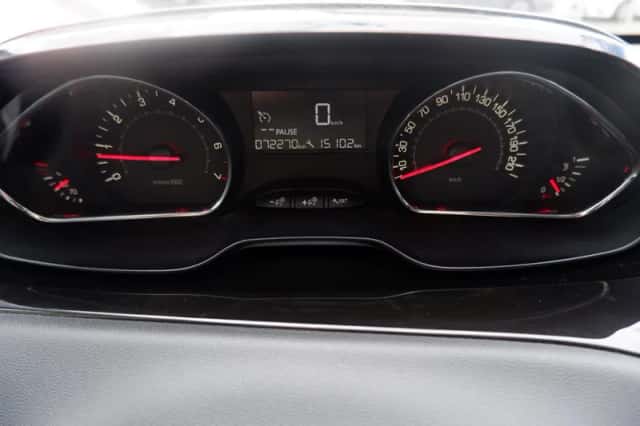 Peugeot 208 (2014) thumbnail 5