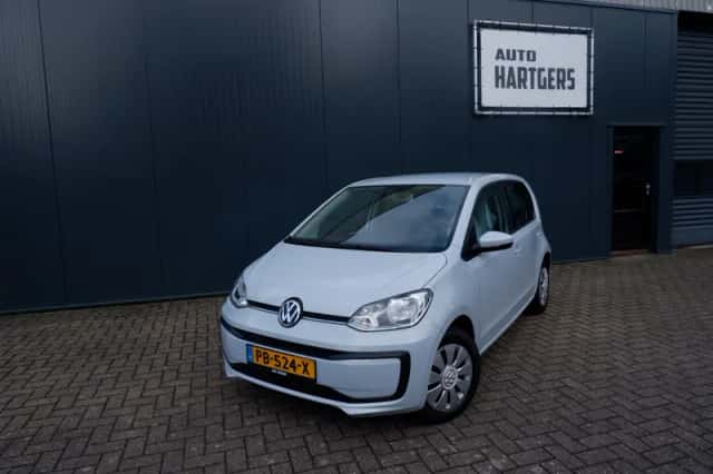 Volkswagen Up! (2017) thumbnail 2