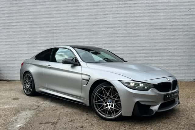 BMW M4 (2017) thumbnail 3