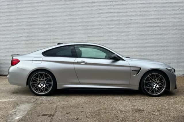 BMW M4 (2017) thumbnail 4
