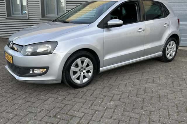 Volkswagen Polo (2012) thumbnail 3