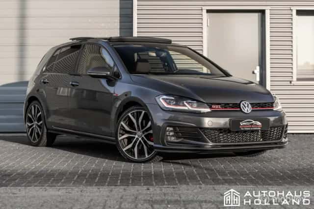 Volkswagen Golf (2017) thumbnail 1