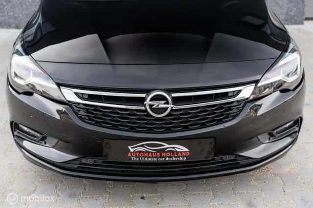 Opel Astra (2016) thumbnail 4