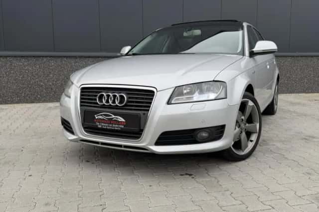 Audi A3 (2009) thumbnail 2