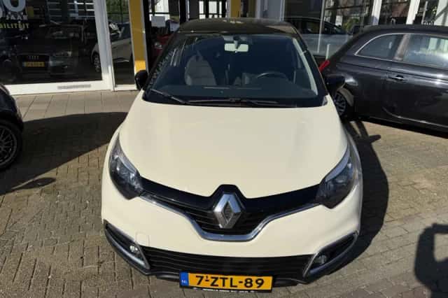 Renault Captur (2014) thumbnail 5