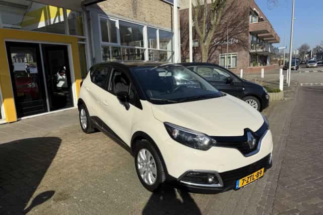 Renault Captur (2014) thumbnail 6