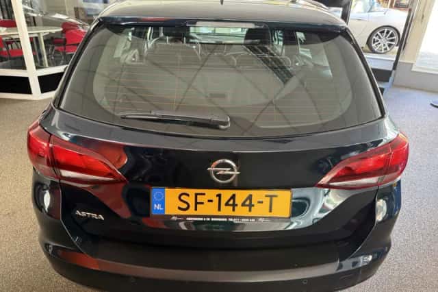Opel Astra (2018) thumbnail 4