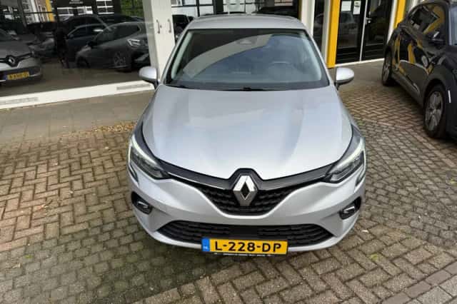 Renault Clio (2020) thumbnail 6