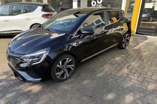 Renault Clio (2021) thumbnail 3