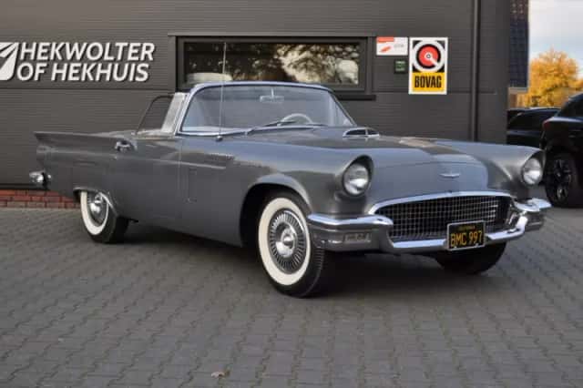 Ford Thunderbird (1957) thumbnail 4