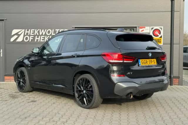 BMW X1 (2021) thumbnail 5