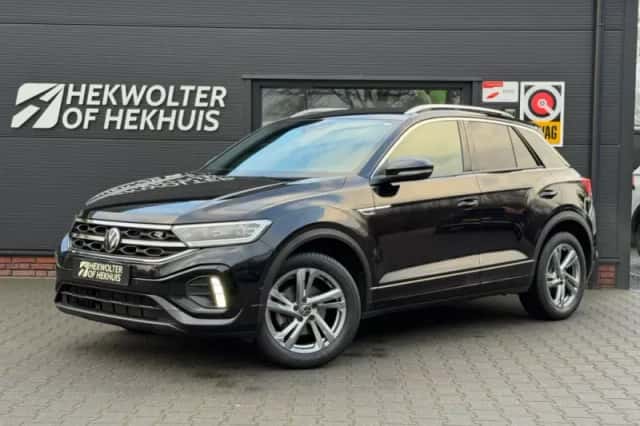 Volkswagen T-Roc (2023) thumbnail 1