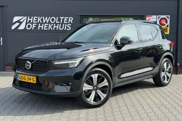 Volvo XC40 (2022) thumbnail 5