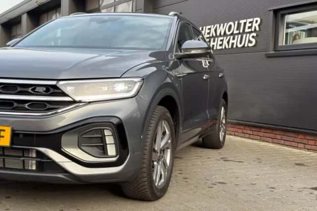 Volkswagen T-Roc (2024) thumbnail 6
