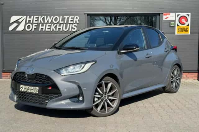 Toyota Yaris (2025) thumbnail 1