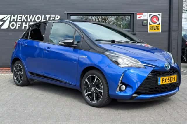 Toyota Yaris (2017) thumbnail 4
