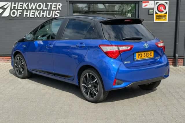 Toyota Yaris (2017) thumbnail 6