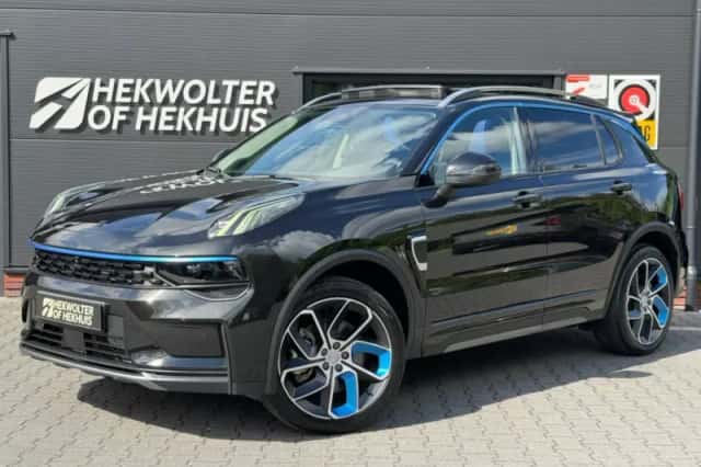 Lynk & Co 01 (2023) thumbnail 1