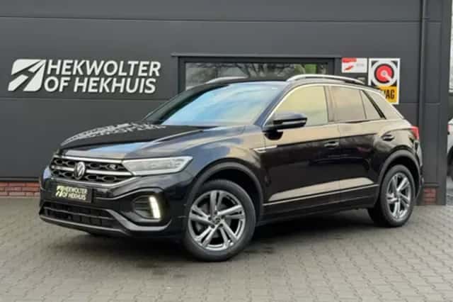 Lynk & Co 01 (2023) thumbnail 3