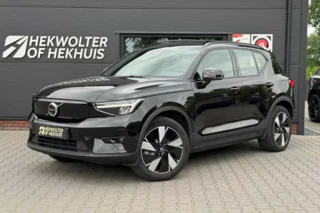 Volvo XC40 (2023) thumbnail 1